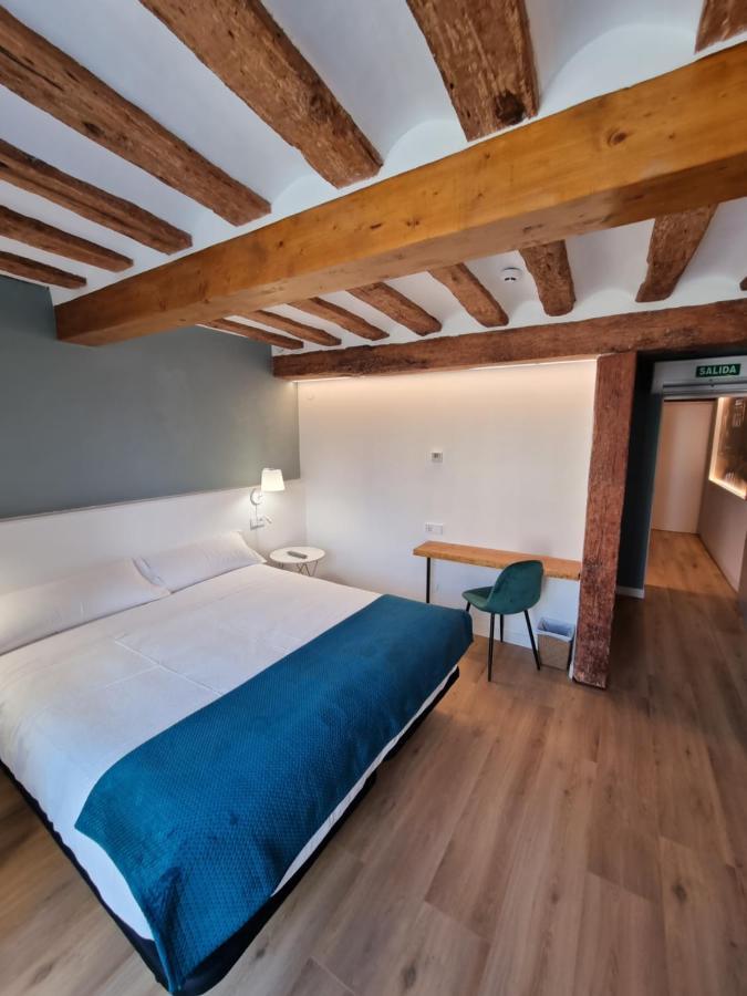 Hostal La Rua إستيلا المظهر الخارجي الصورة