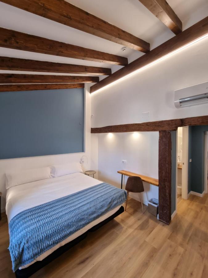 Hostal La Rua إستيلا المظهر الخارجي الصورة